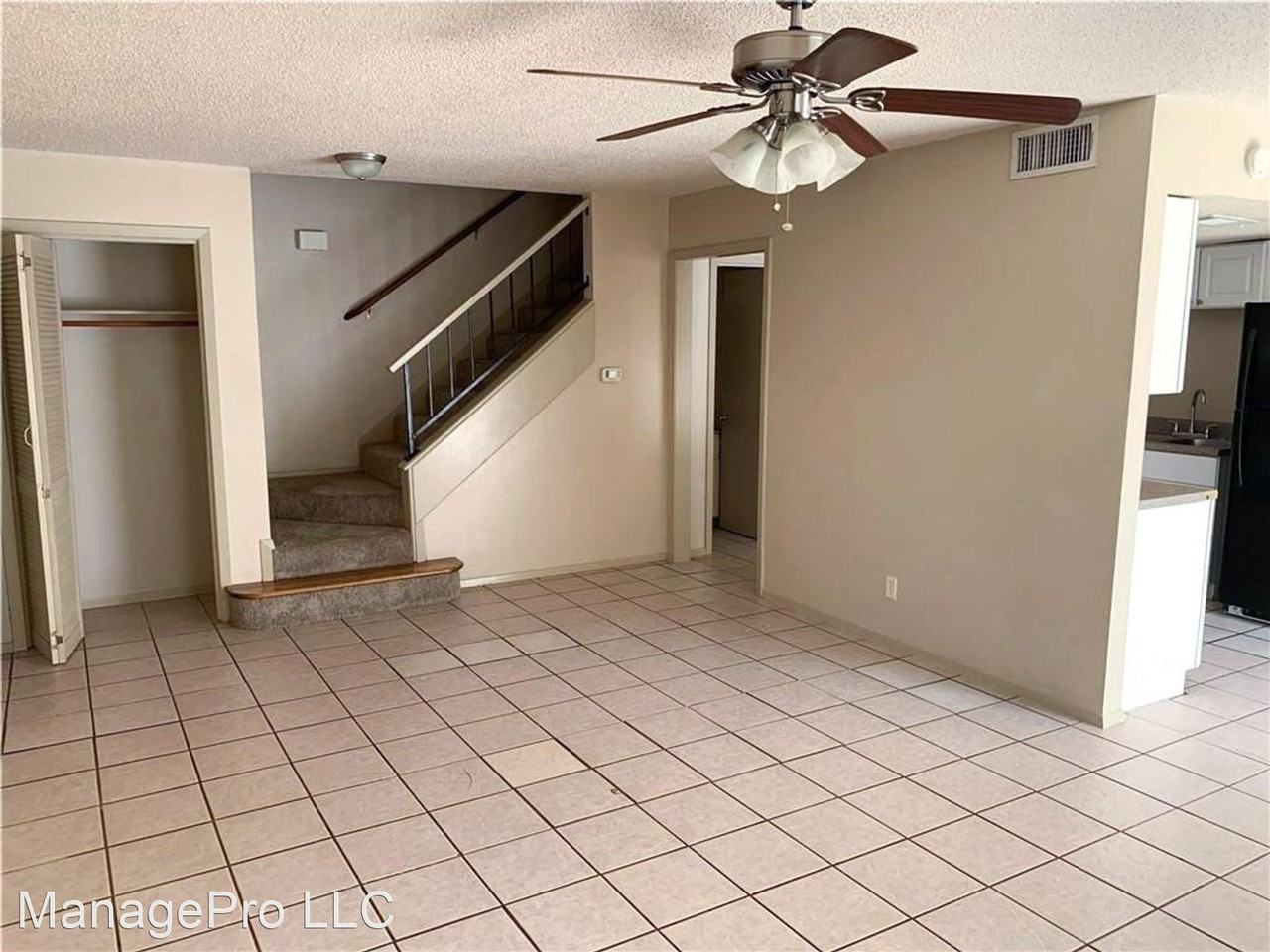 7204 Creekside Dr - Photo 3 of 41