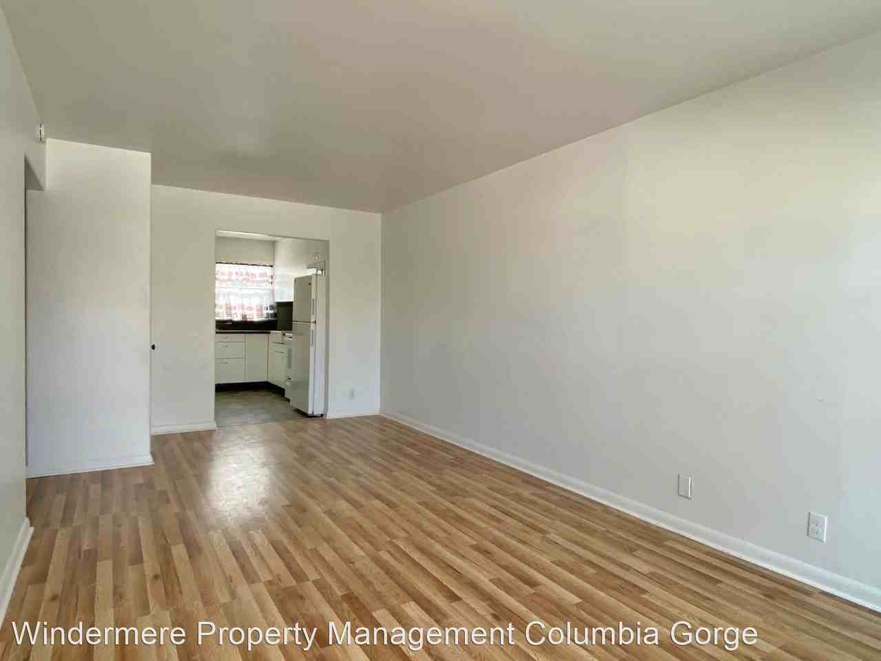 E 8th & Union St - Photo 2 of 7