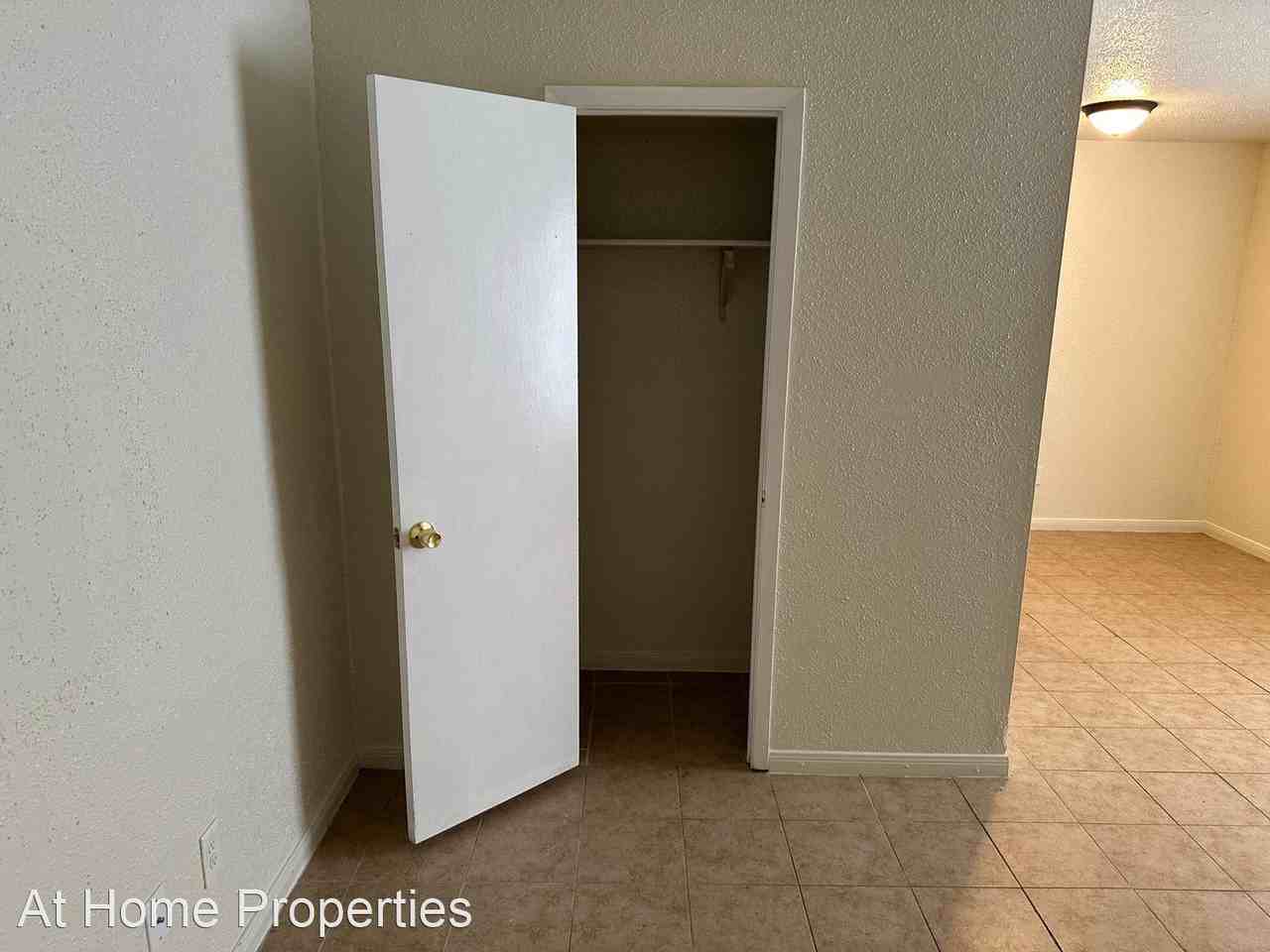 1524 Pine Ridge Drive - Photo 2 of 7