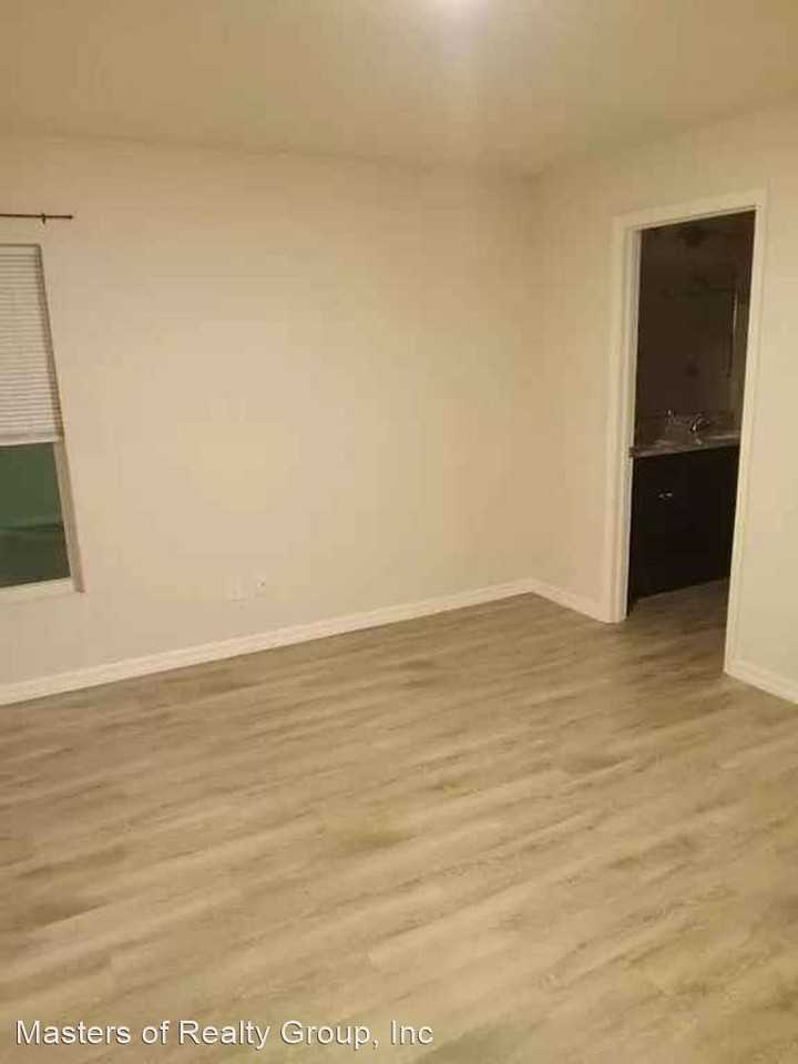 12756 Buffing Rd - Photo 2 of 7