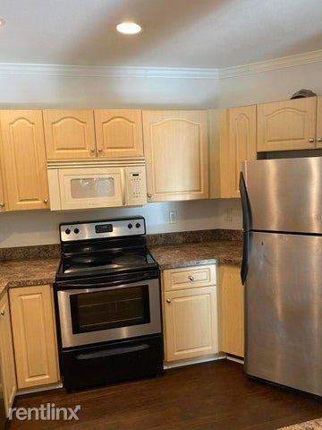 1373 Avon Ln - Photo 2 of 13