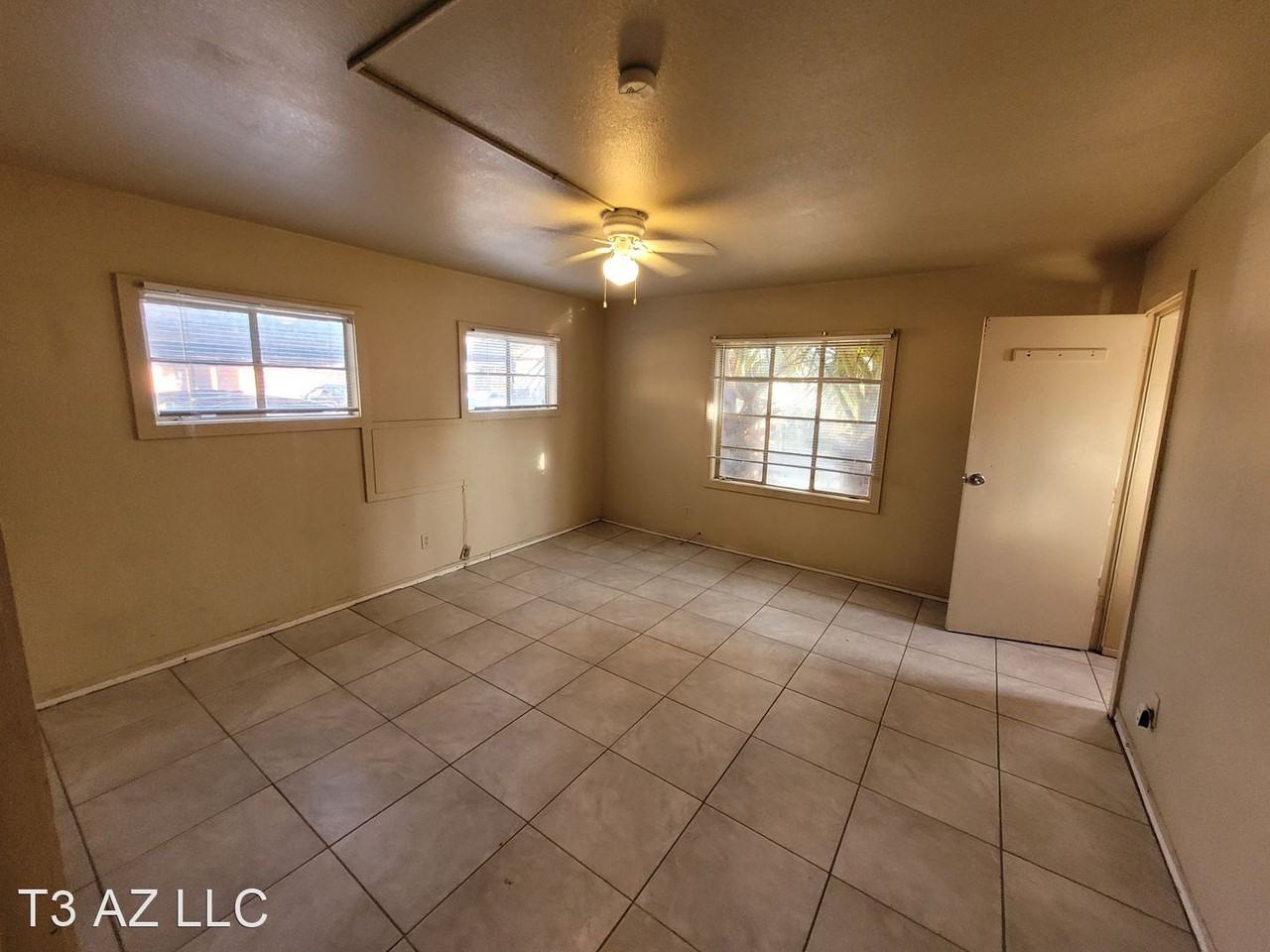 1131 S Ave C - Photo 3 of 4