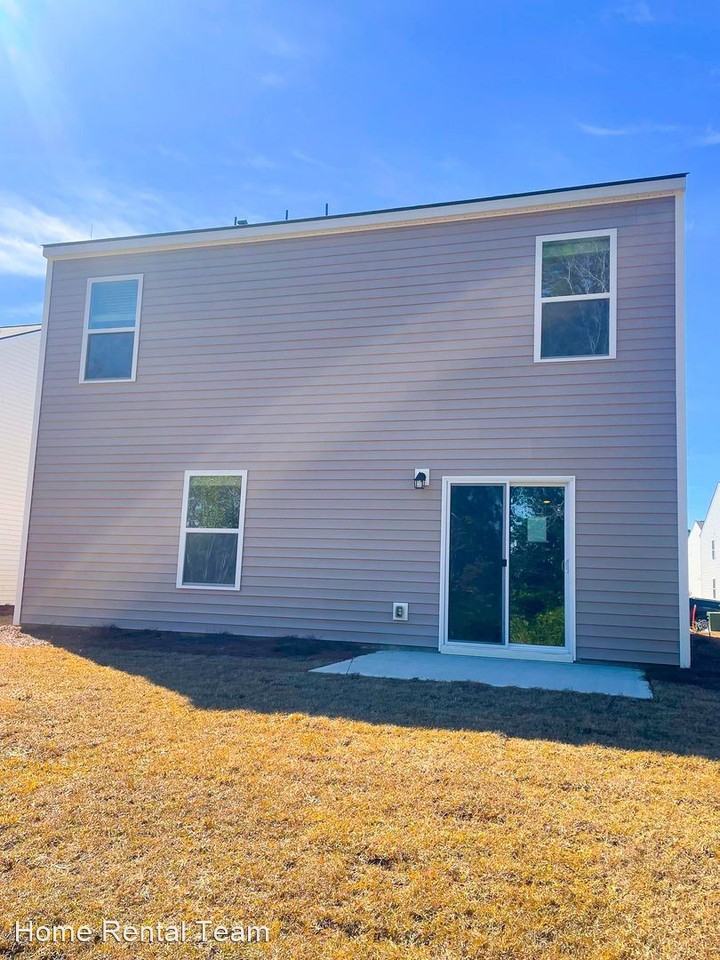 497 Coconut Dr - Photo 3 of 4