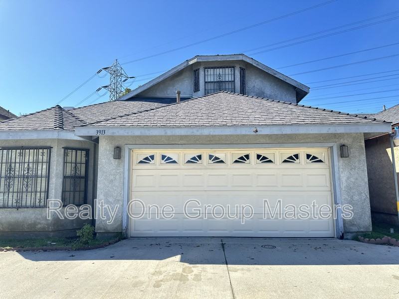 3913 Hidden Pines Pl - Photo 2 of 14