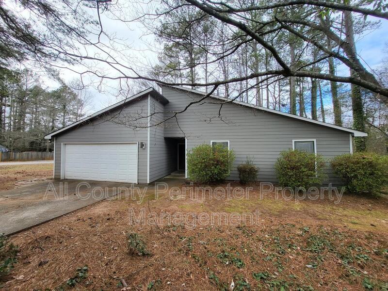 4722 Jamerson Forest Cir - Photo 2 of 15