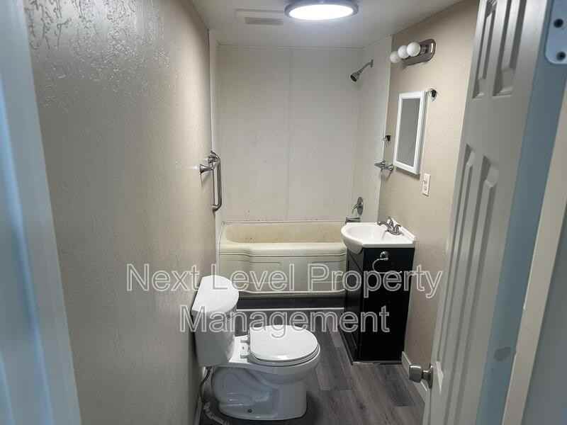 1263 Hwyeast - Photo 6 of 6