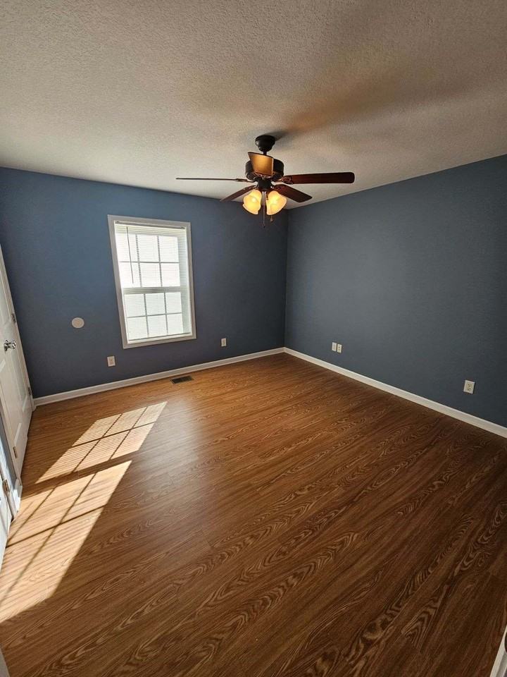 1209 Quail Hollow Cir - Photo 3 of 10