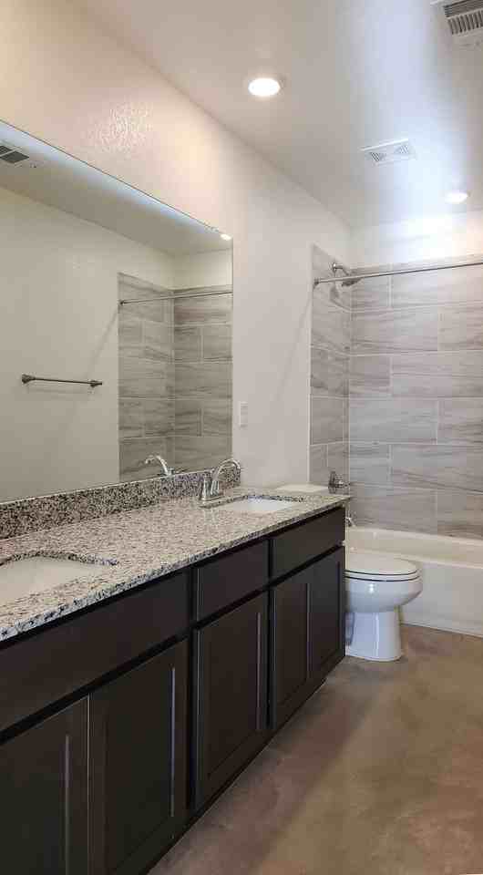 1213 Lehmann - Photo 6 of 10