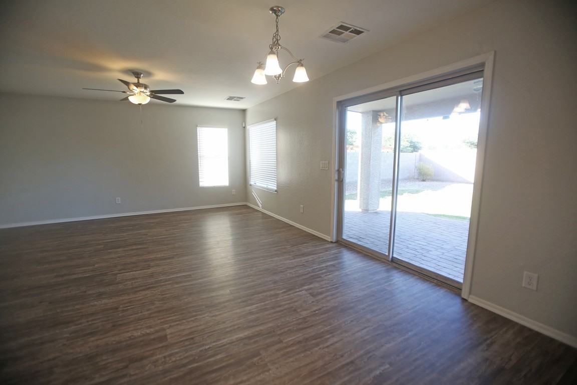 1072 S 166th Dr - Photo 4 of 24