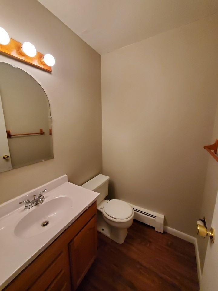 2940 Sheridan Ave - Photo 3 of 13