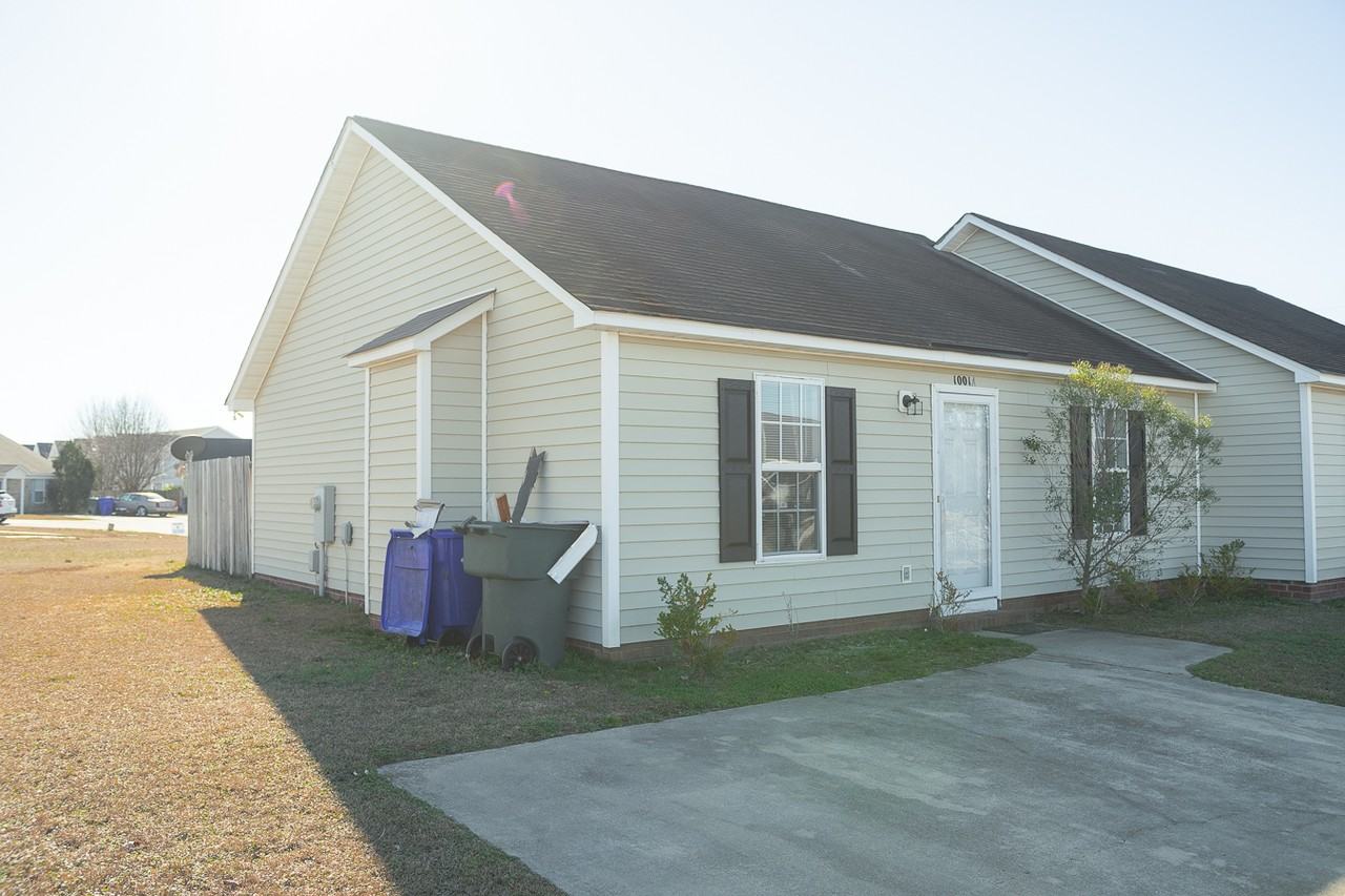 1001 Masters Ln - Photo 3 of 23