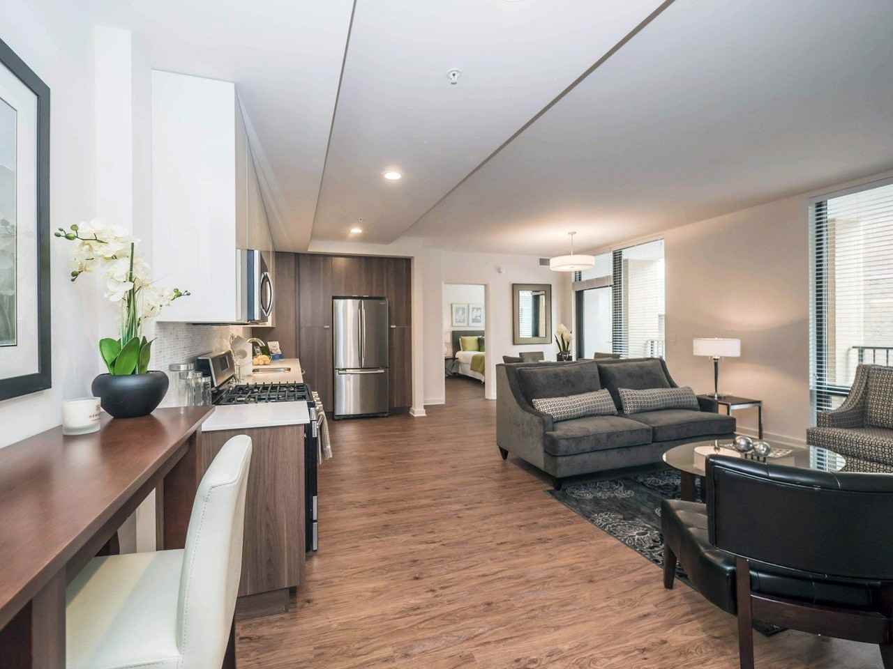 N Wells St #703 - Photo 3 of 9