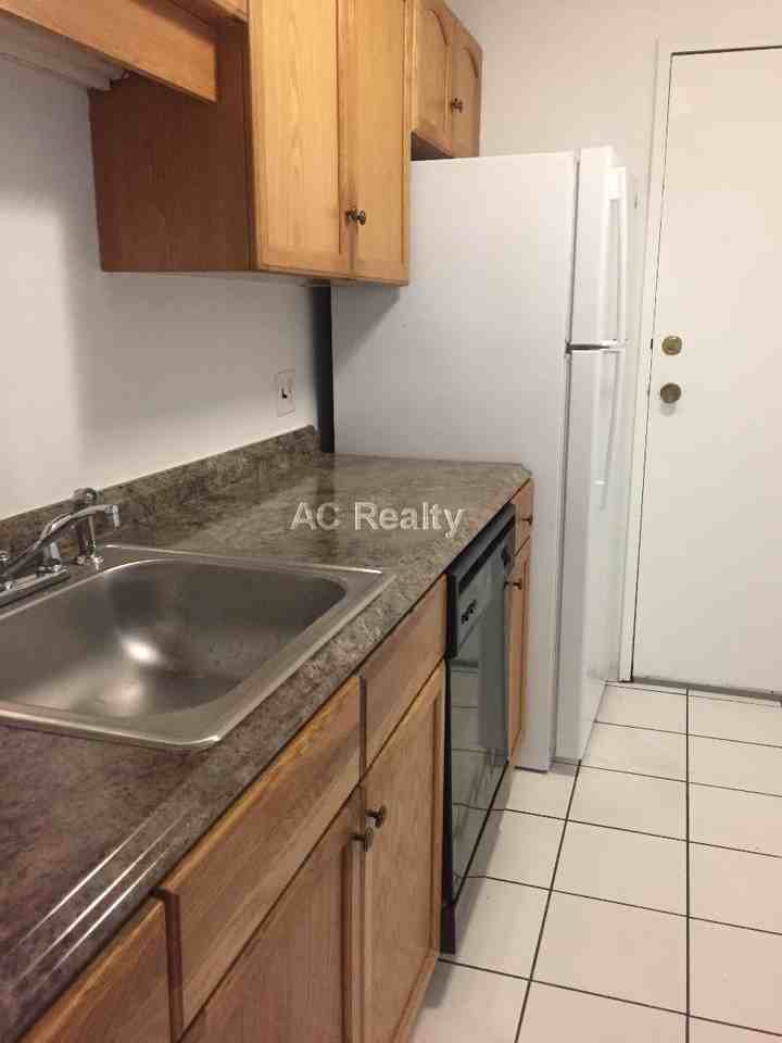 30 Park Avenue #30 - Photo 2 of 7