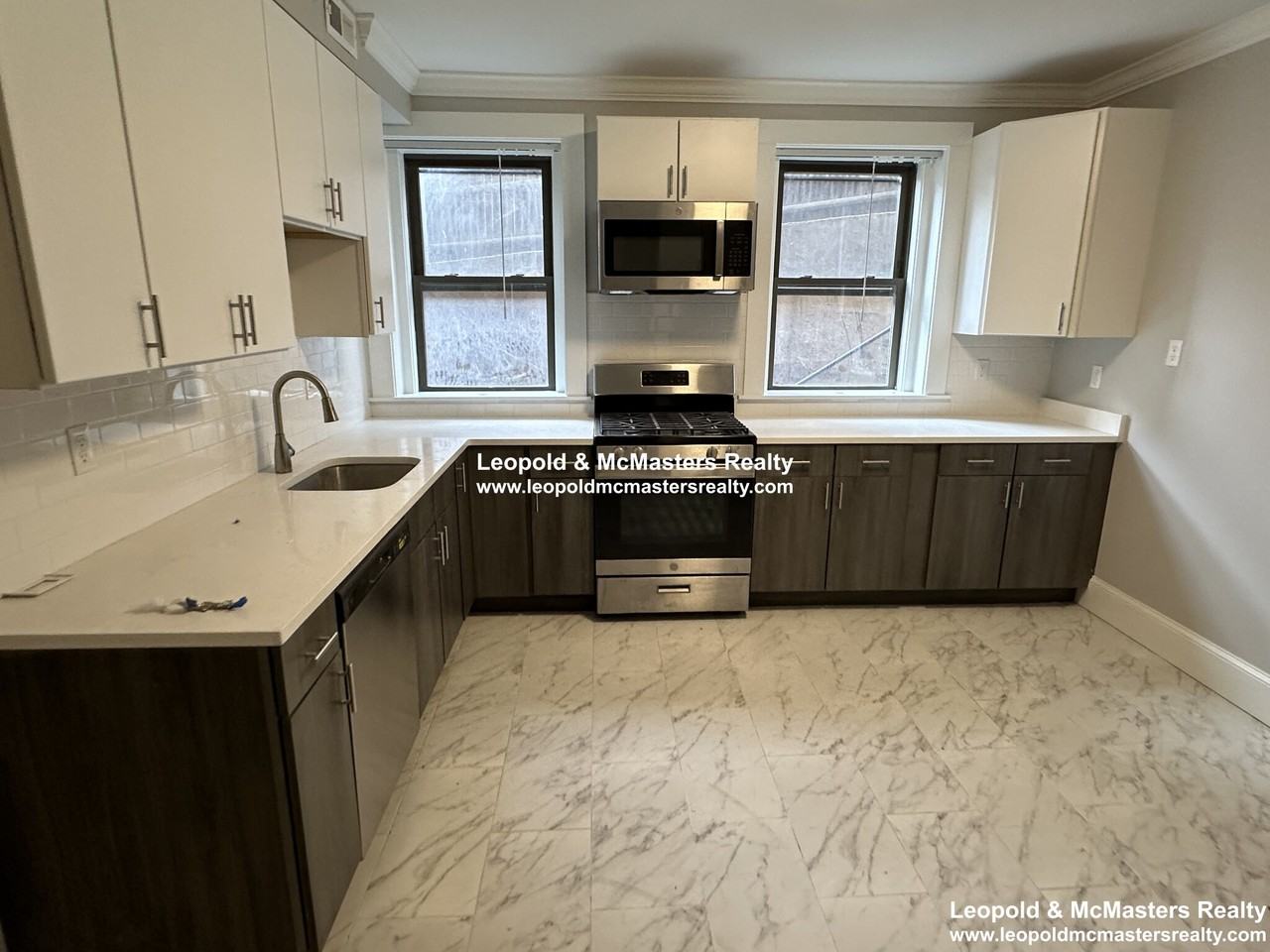 94 Longwood Ave #A - Photo 7 of 16