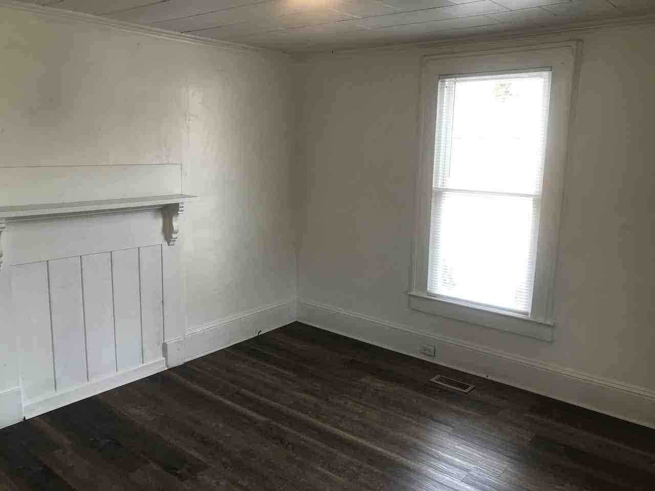 1111 North George Street - Photo 5 of 13