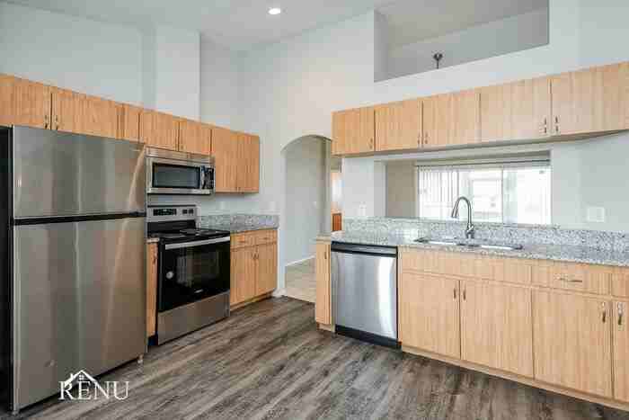 823 Terranova Rd - Photo 3 of 17