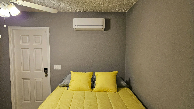 2885 W Huron Dr - Photo 2 of 4