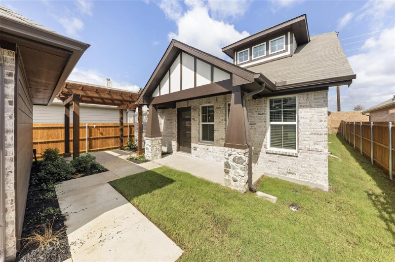 625 Presidio St - Photo 3 of 28