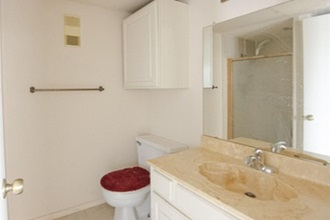 2307 Balsam Dr #L308 - Photo 7 of 29