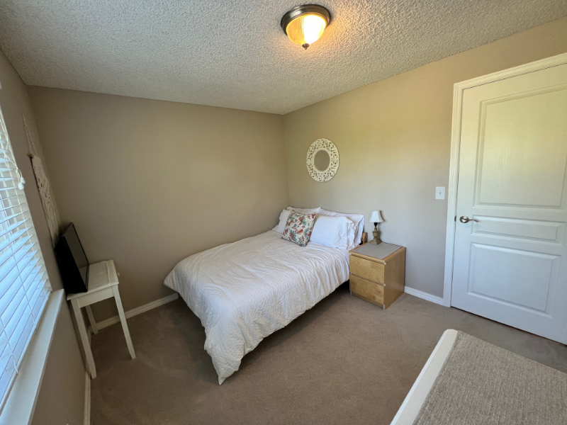 1418 Woodside Dr - Photo 3 of 31
