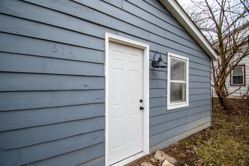 615 Illinois St - Photo 2 of 42