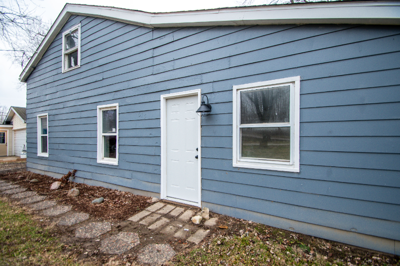 615 Illinois St - Photo 3 of 42