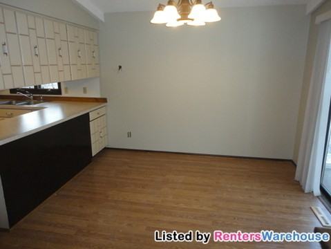 12910 Stoneridge Rd - Photo 3 of 13