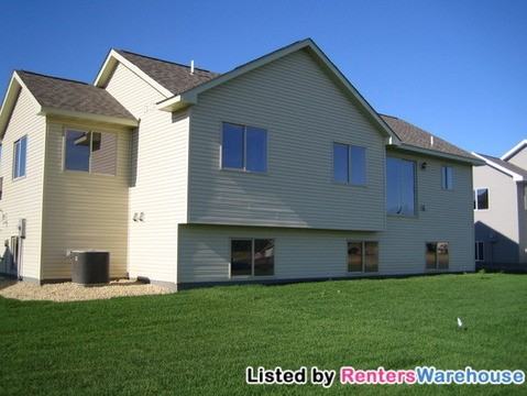 20304 Prairie Dr - Photo 2 of 6