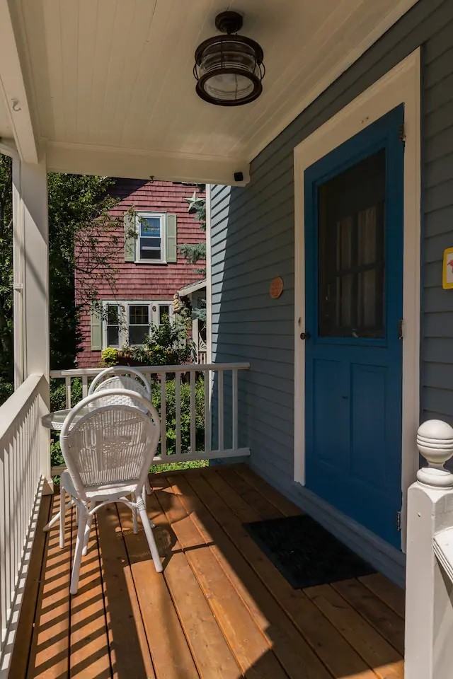 16A Linden Pl #1 - Photo 2 of 24