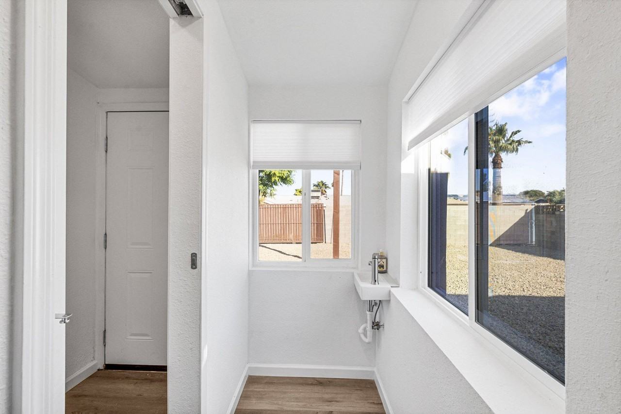 Janice Way - Photo 4 of 18