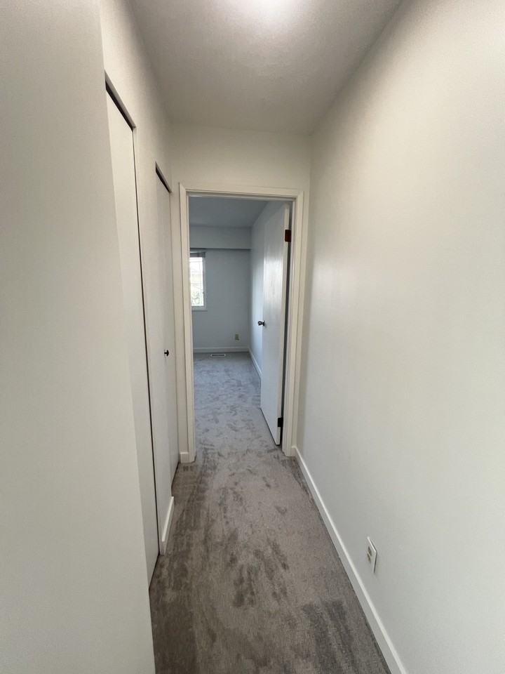 7122 Sussex Avenue - Photo 3 of 25