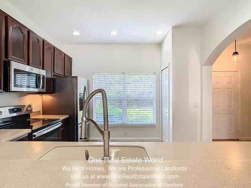 9155 Hunters Mill Dr - Photo 5 of 50