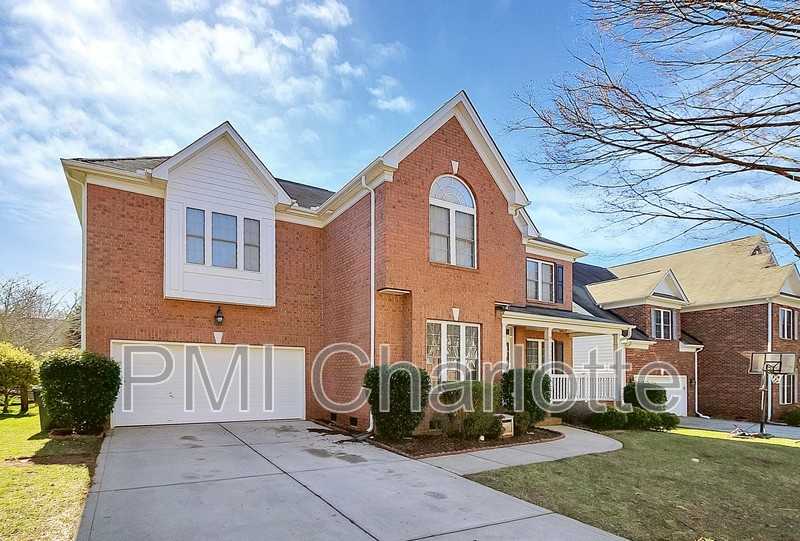 14308 Harvington Dr - Photo 2 of 44