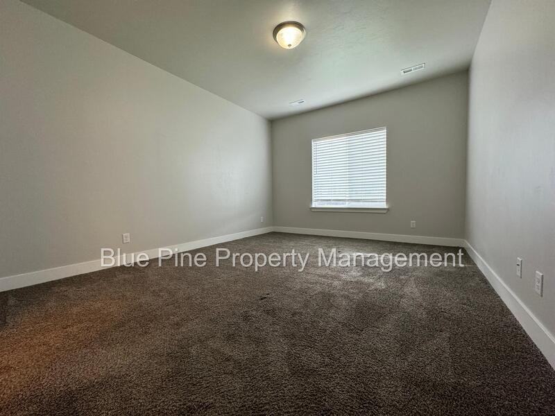2824 E Brooklyn St - Photo 2 of 20