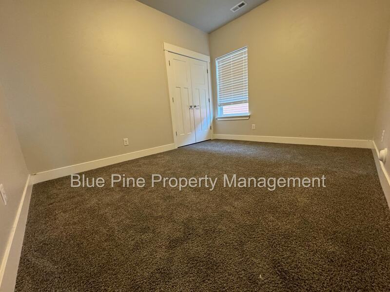 2824 E Brooklyn St - Photo 5 of 20