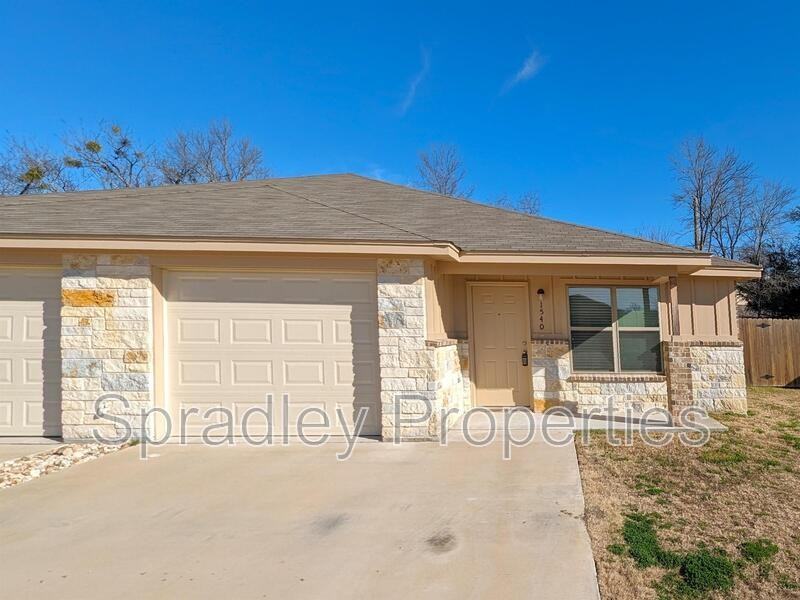 1540 Brazos Rd - Photo 2 of 11