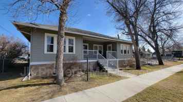 featured image of 511 14th St N