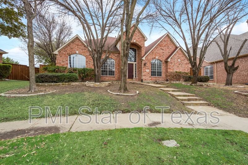 4500 Saint James Dr - Photo 2 of 30