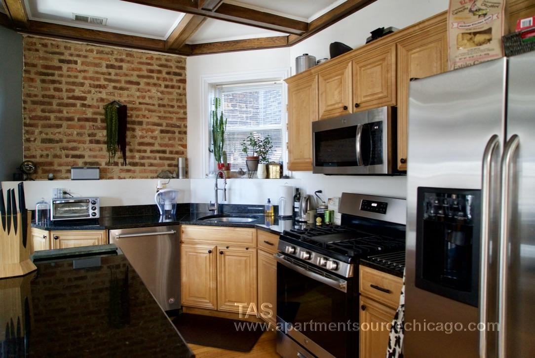 1010 N Kedzie Ave #3 - Photo 2 of 20