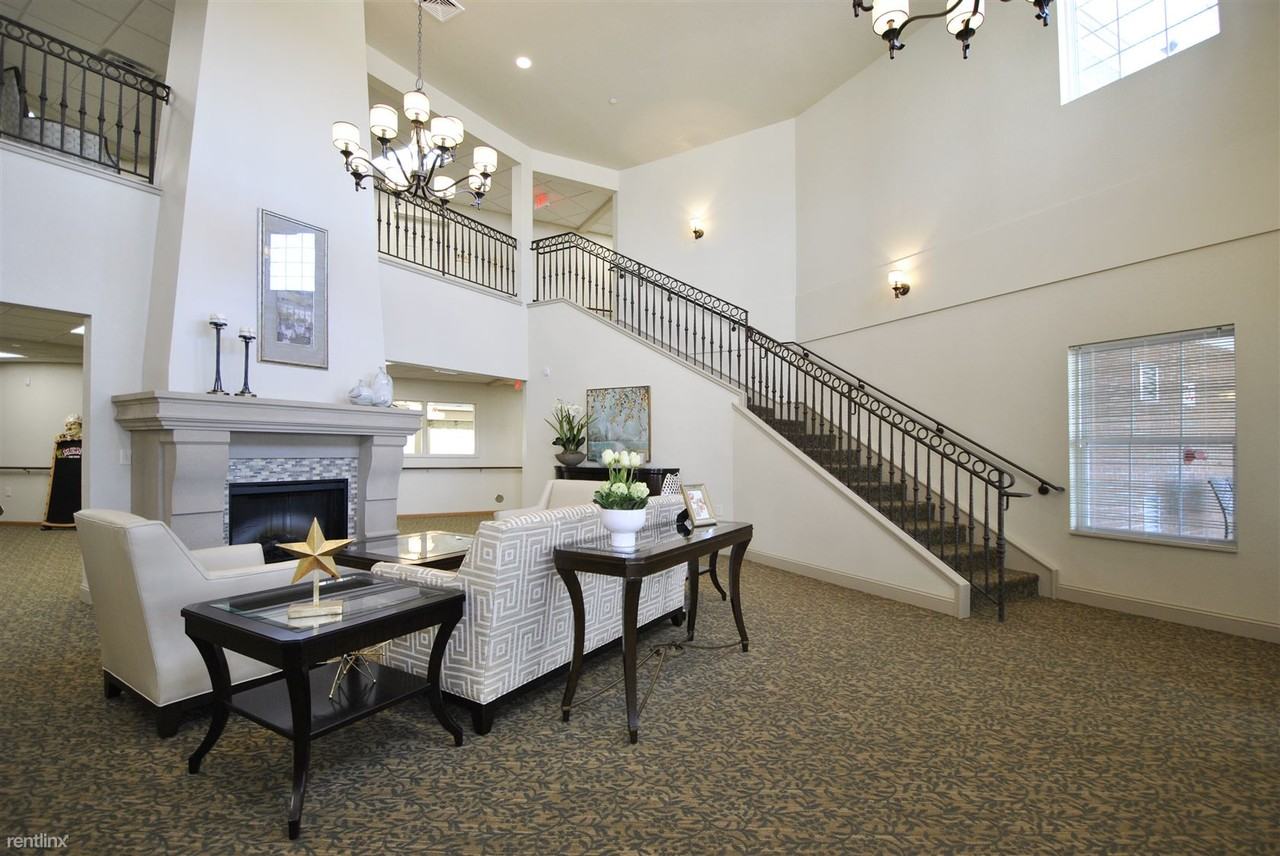 Grandhaven Manor II - Photo 2 of 23