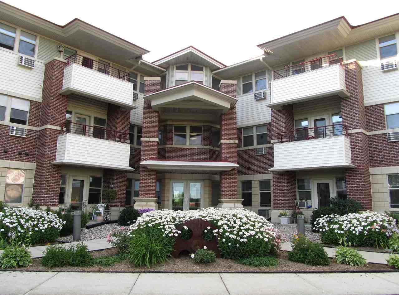 Cannery Row Apartments - Photo 4 of 8