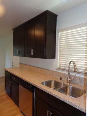 1631 Florin Rd - Photo 3 of 15