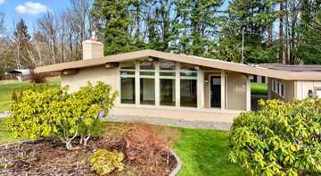 featured image of 8317 Vernon Rd #1