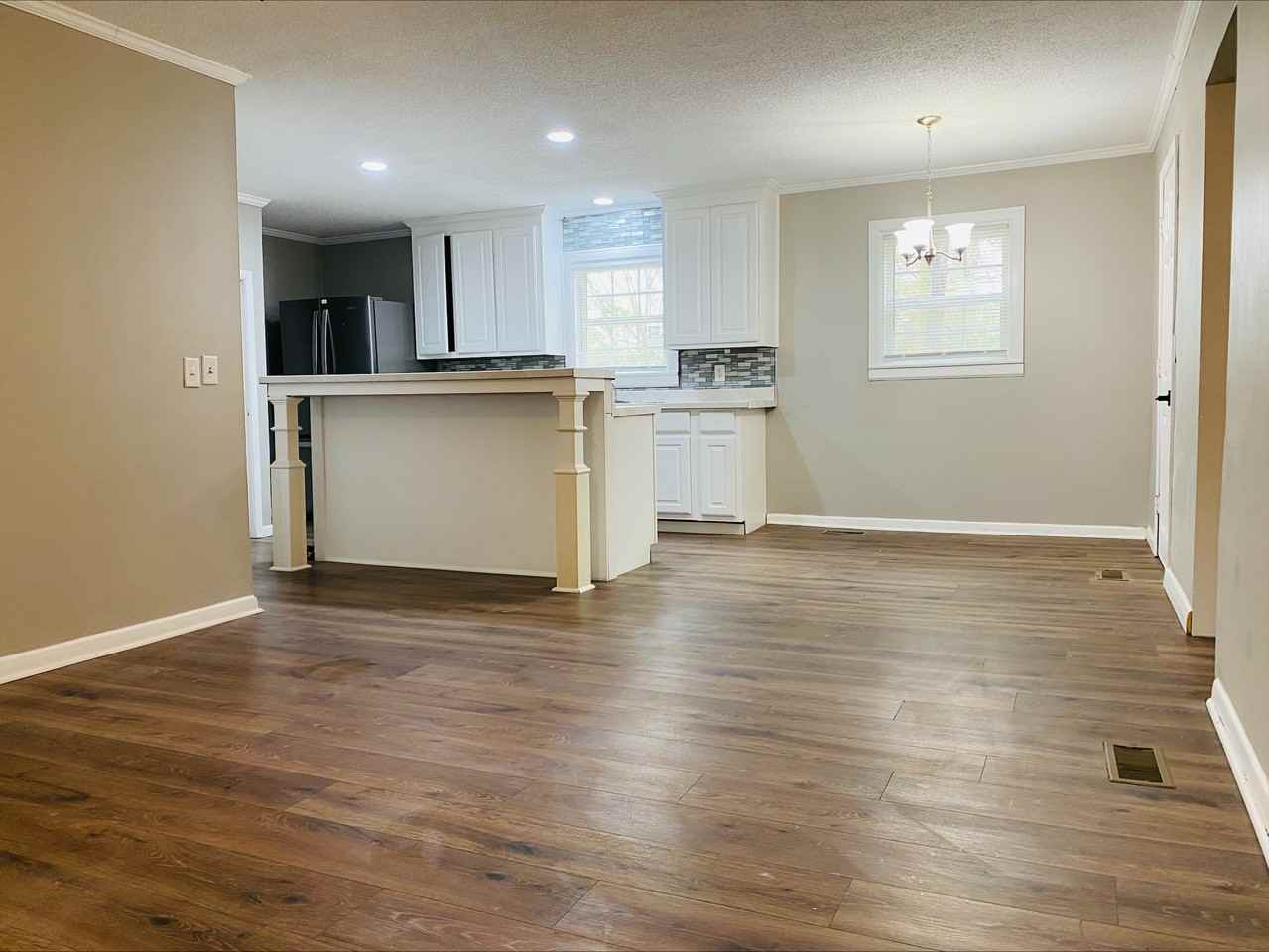 1504 N Rocky Way Dr #1 - Photo 3 of 16