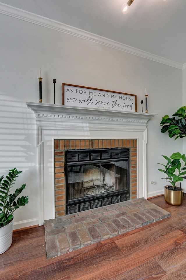 304 Chase Ct #1 - Photo 6 of 30