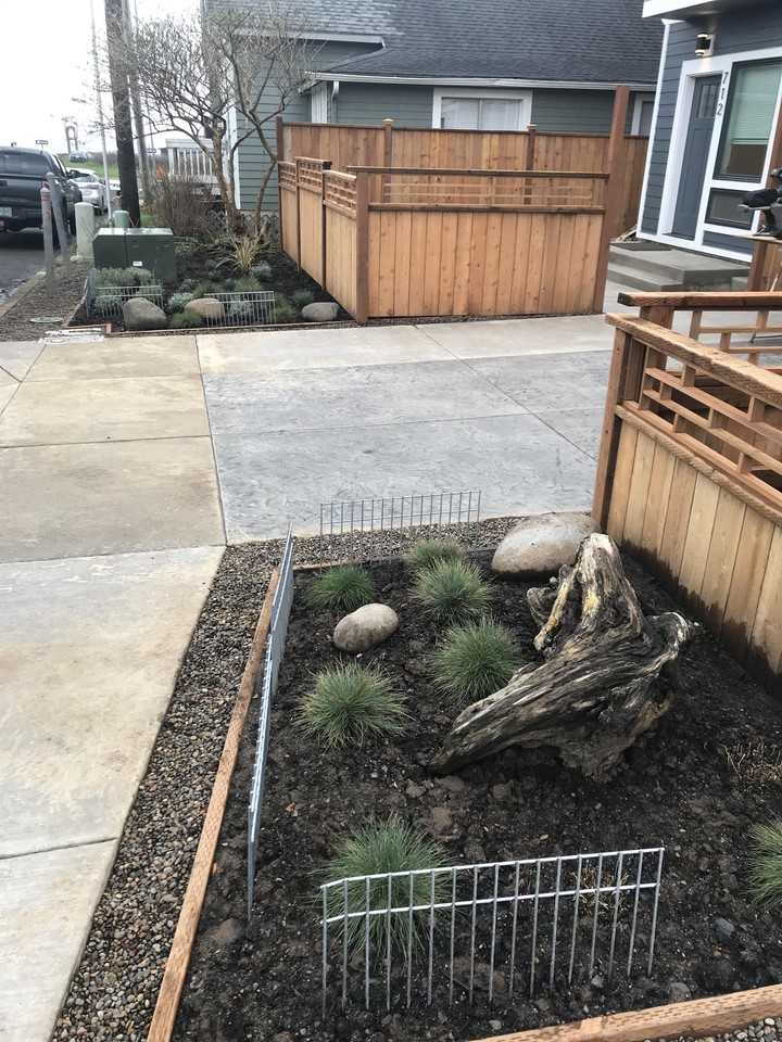 712 Nw 1st St #1 - Photo 2 of 17