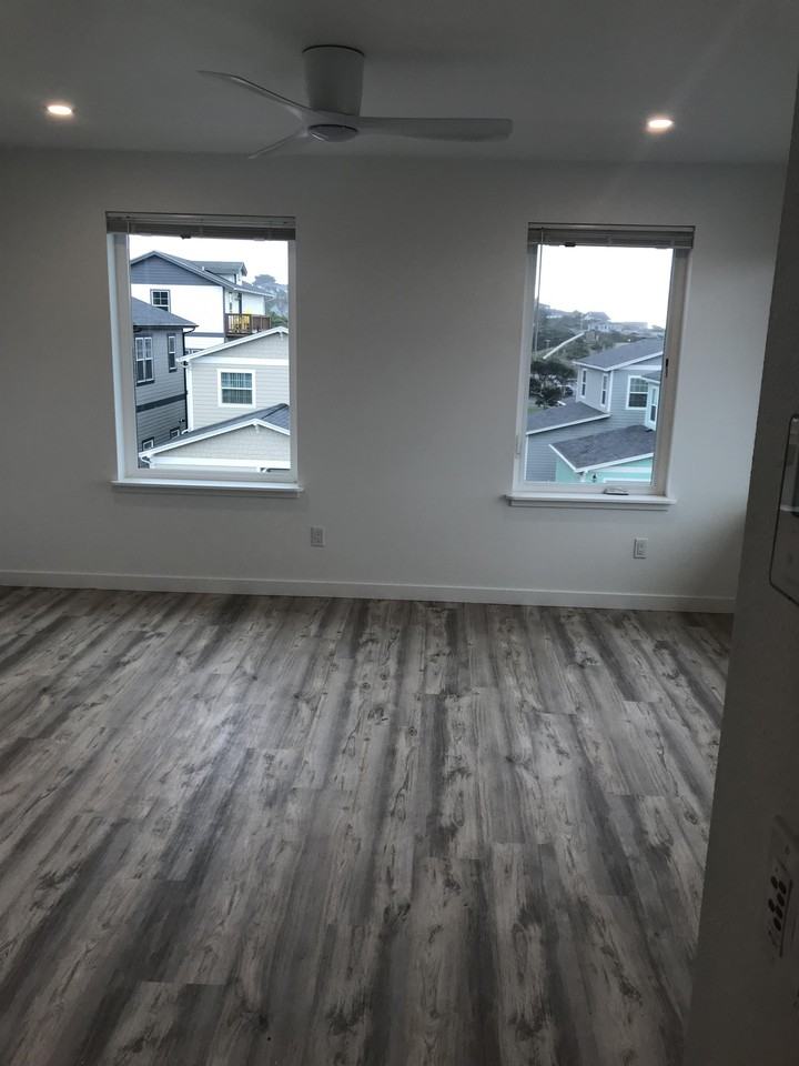 712 Nw 1st St #1 - Photo 6 of 17
