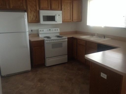 1210 Cleveland Ave #2 - Photo 3 of 10