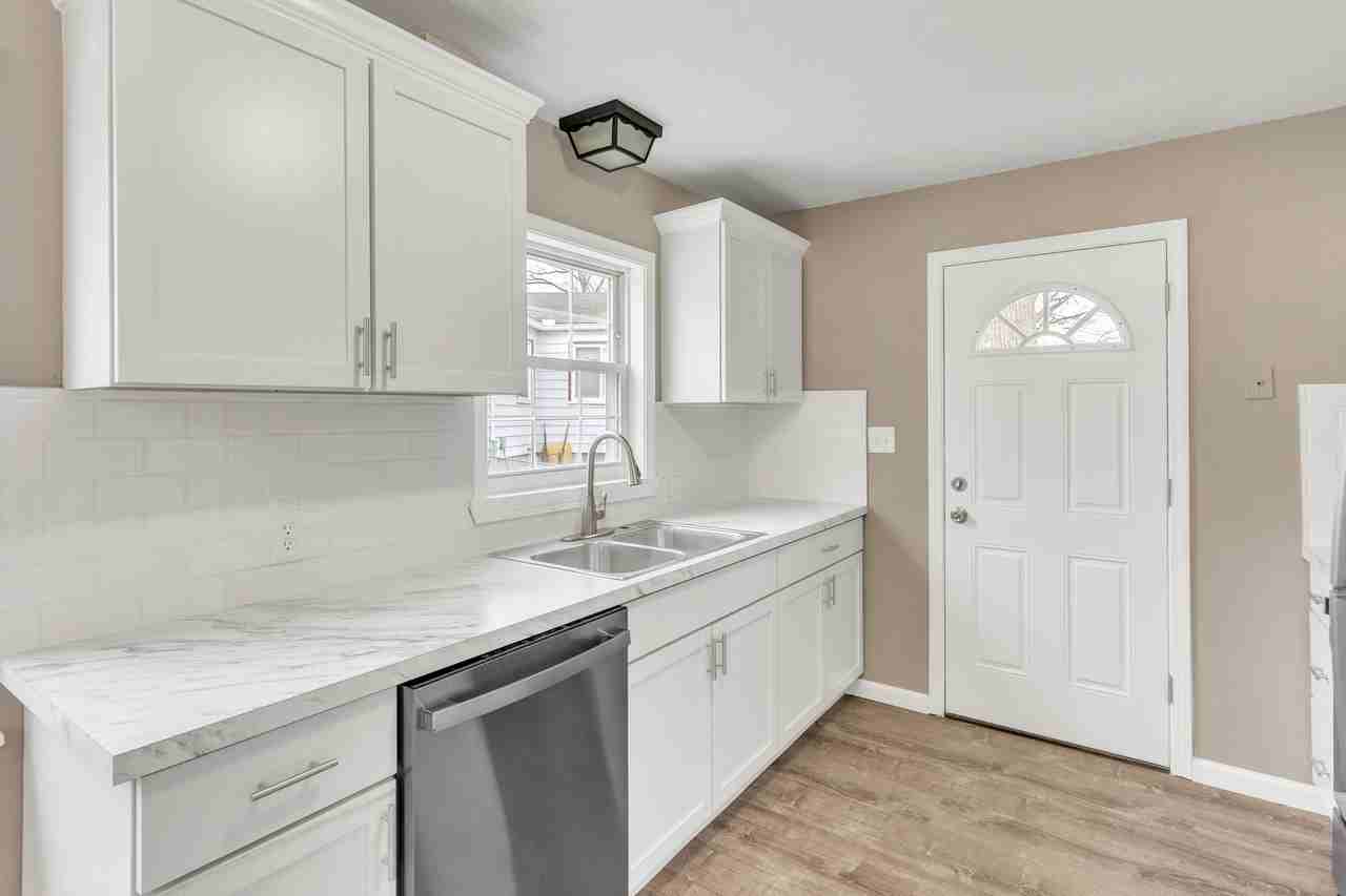 3226 Quentin Dr #1 - Photo 4 of 18