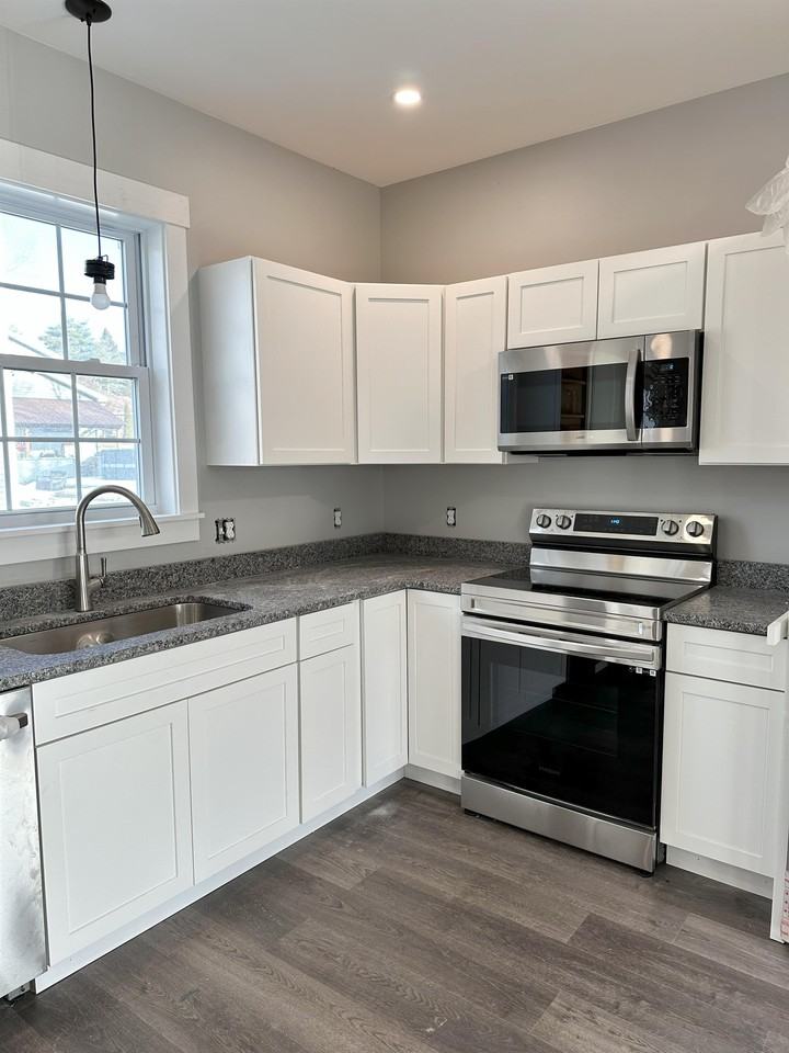 3 Court St #1 - Photo 4 of 34